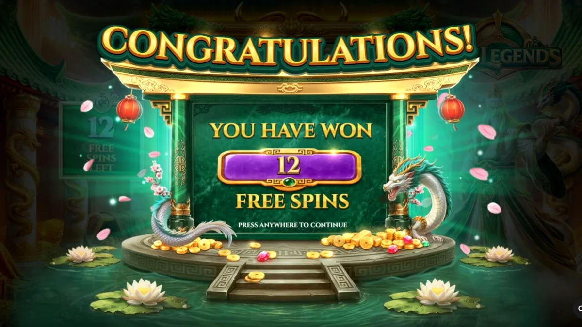 Pemandangan visual slot Jade Legends dengan naga dan simbol giok